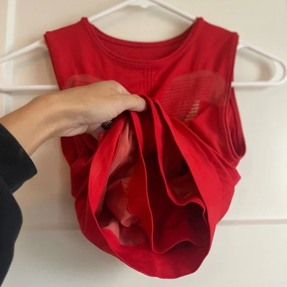 Lucas Hugh London Top - Picture 10 of 11